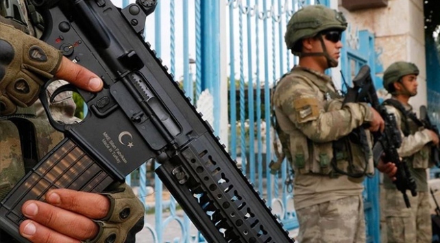 Hakkari’de bir terörist etkisiz hale getirildi
