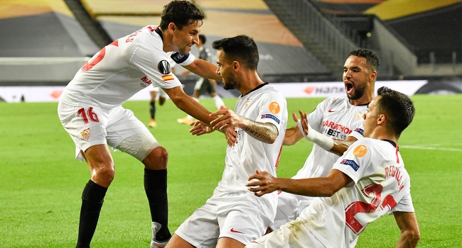Sevilla, Manchester United’ı 2-1 mağlup Etti