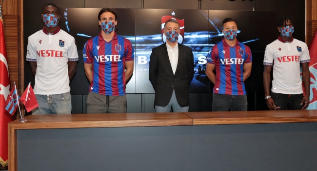 Trabzonspor `da Muhteşem imza törenleri atıldı