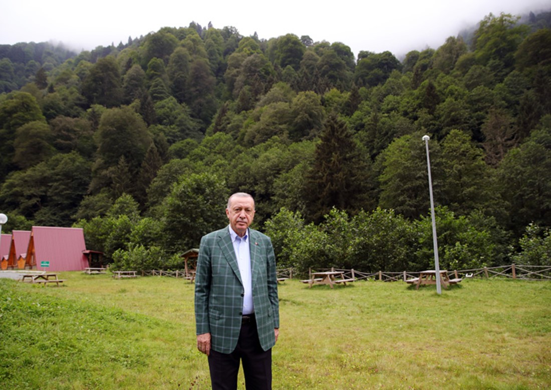 Cumhurbaşkanı Erdoğan, Ayder Yaylası’nda incelemelerde bulundu