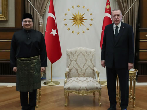 Malezya büyükelçisinden güven mektubu