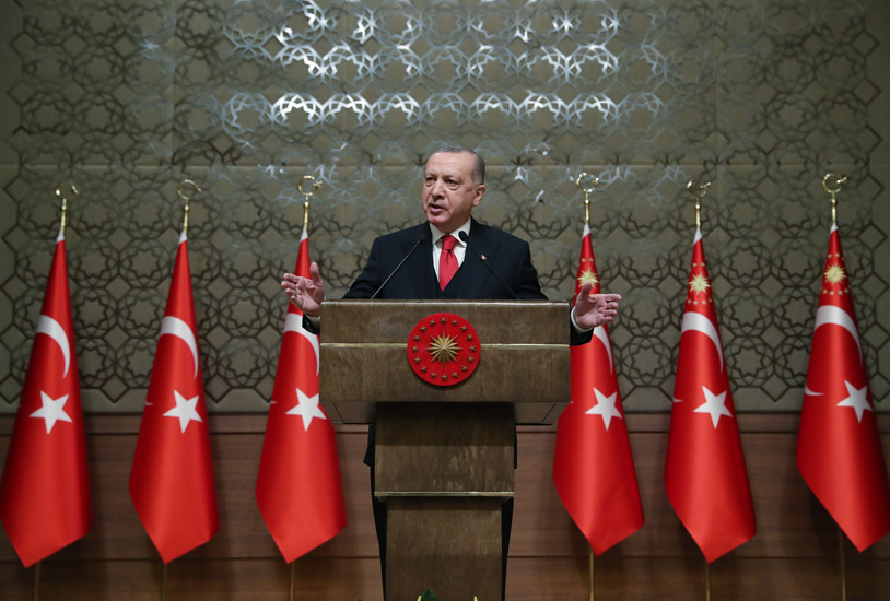 “SANATÇILARIN ÖNCELİKLE KENDİ GEÇMİŞİNE, KÜLTÜRÜNE, MEDENİYETİNE AİT OLANI ÖZÜMSEYİP BENİMSEMESİ GEREKLİ”