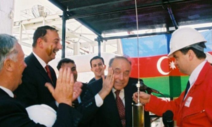 Milletvekili Meşhur Memmedov , “Asrın Anlaşması” Azerbaycan’ın yeni bir gelişme aşamasına girmesini sağladı