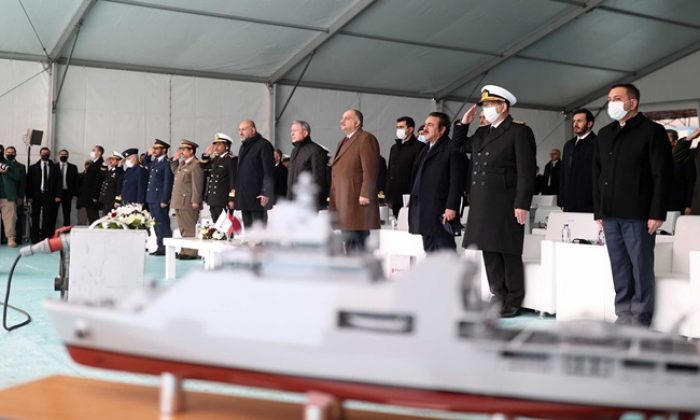 Türkiye’de İnşa Edilen Silahlı Eğitim Gemisi AL SHAMAL, Törenle Katar Donanmasına Teslim Edildi
