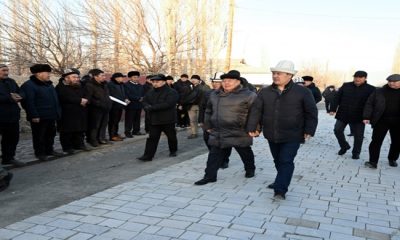 Президент Садыр Жапаров встретился с жителями села Кара-Бак Баткенского района
