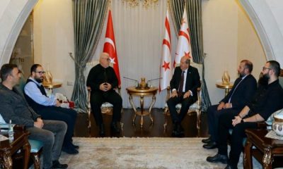 Cumhurbaşkanı Ersin Tatar, Kuzey Kıbrıs Masa Tenisi Federasyonu başkan ve yönetim kurulu üyelerini kabul ederek görüştü.