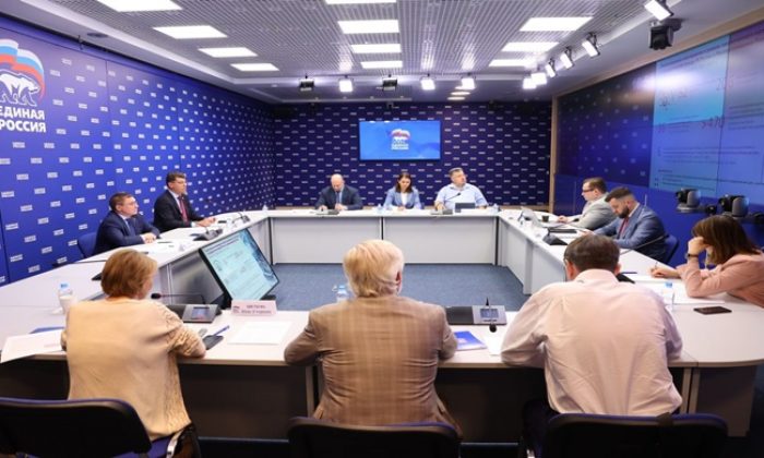 Birleşik Rusya Yüksek Konseyi Bürosu, ulusal “Personel” projesi için teklifler hazırlayacak