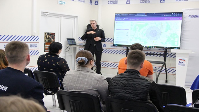 Birleşik Rusya, KOBİ Şirketi ve Opora Rossii, Kursk ve Ulyanovsk bölgelerinde “Kendi İşimiz” projesini başlattı